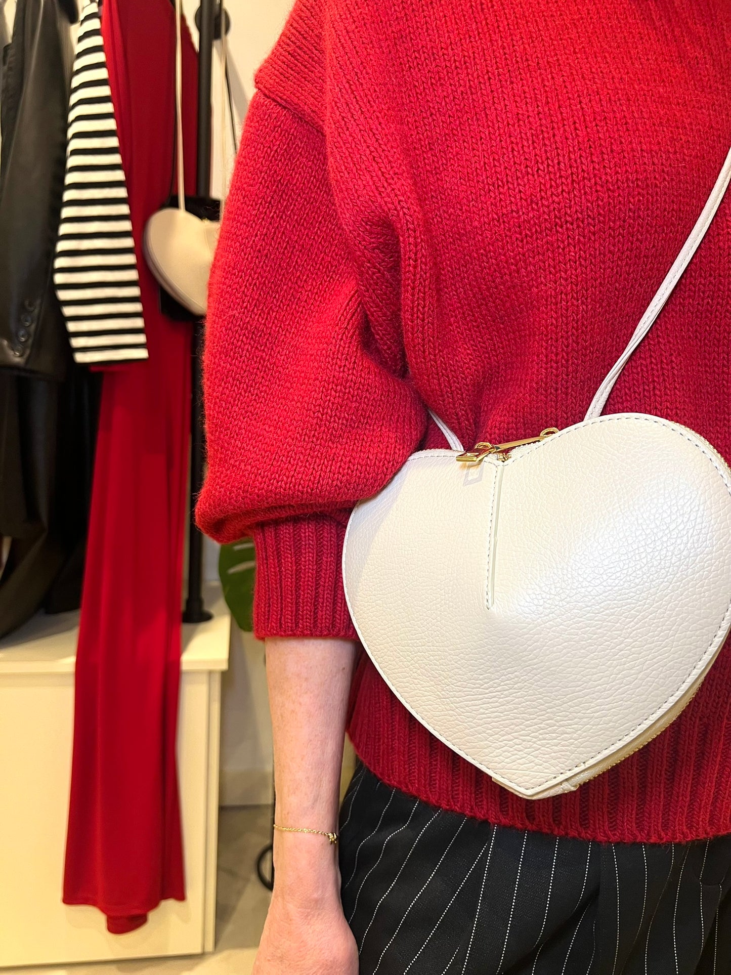 Pull en maille rouge intense