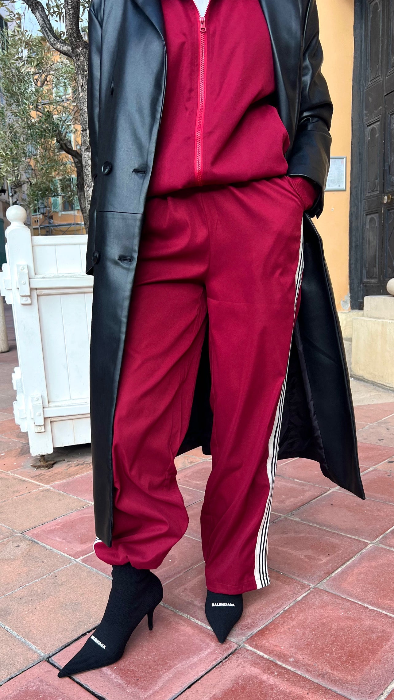 Pantalon de jogging bordeaux à bandes