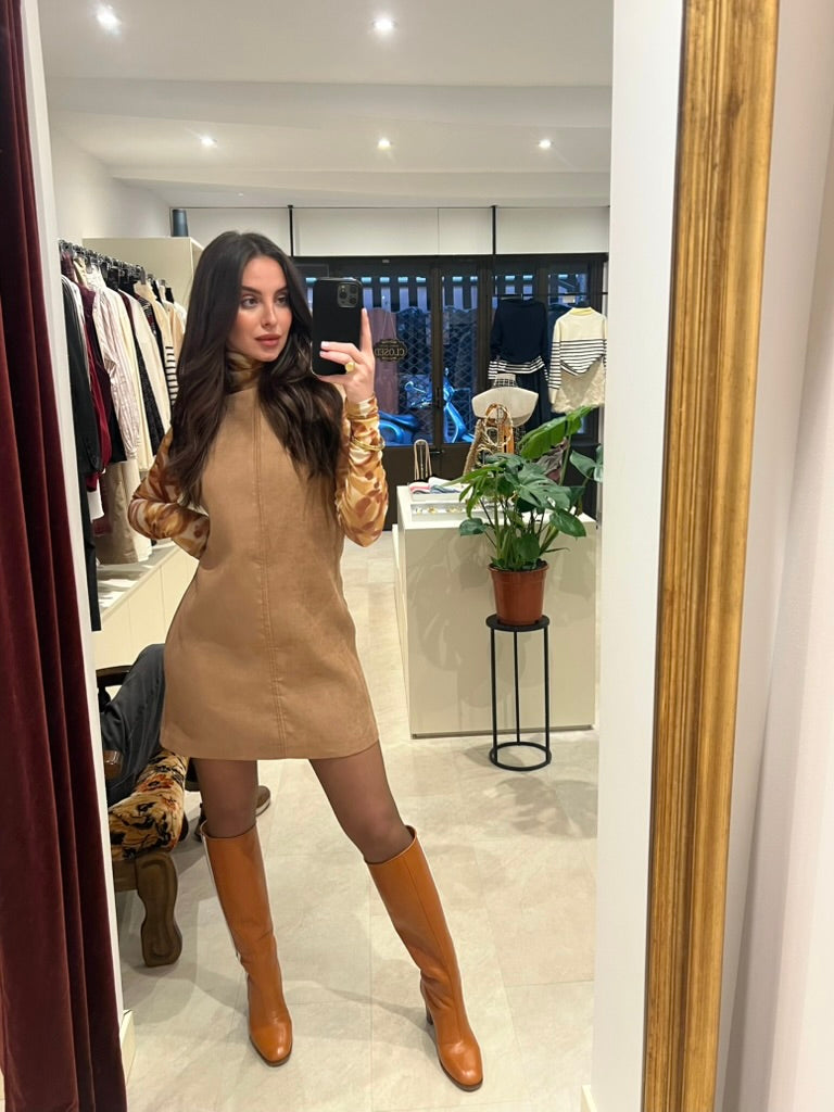 Robe suédine camel
