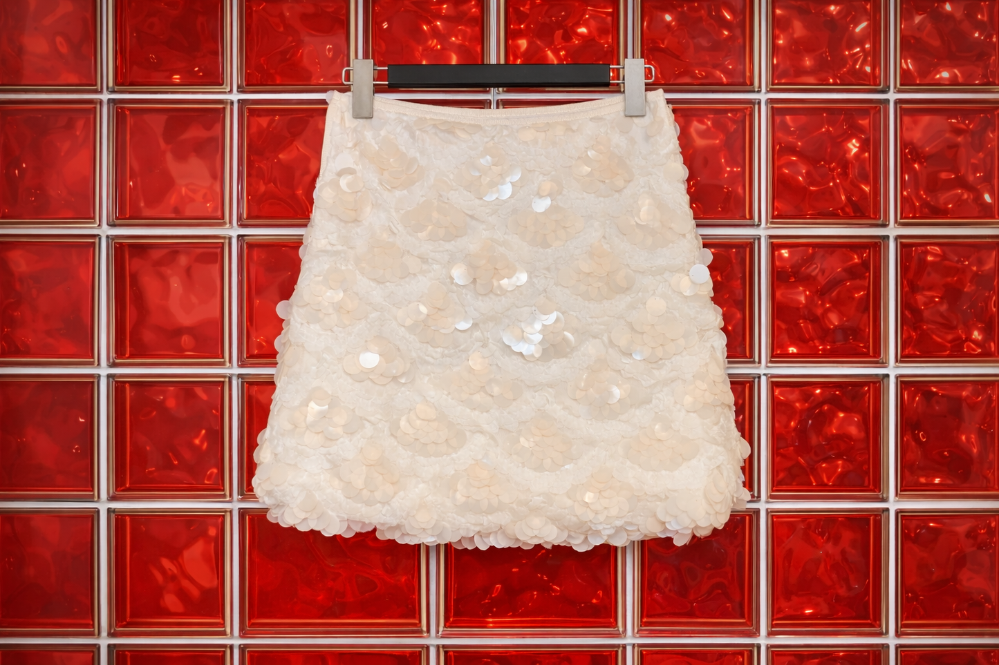 Jupe courte à sequins