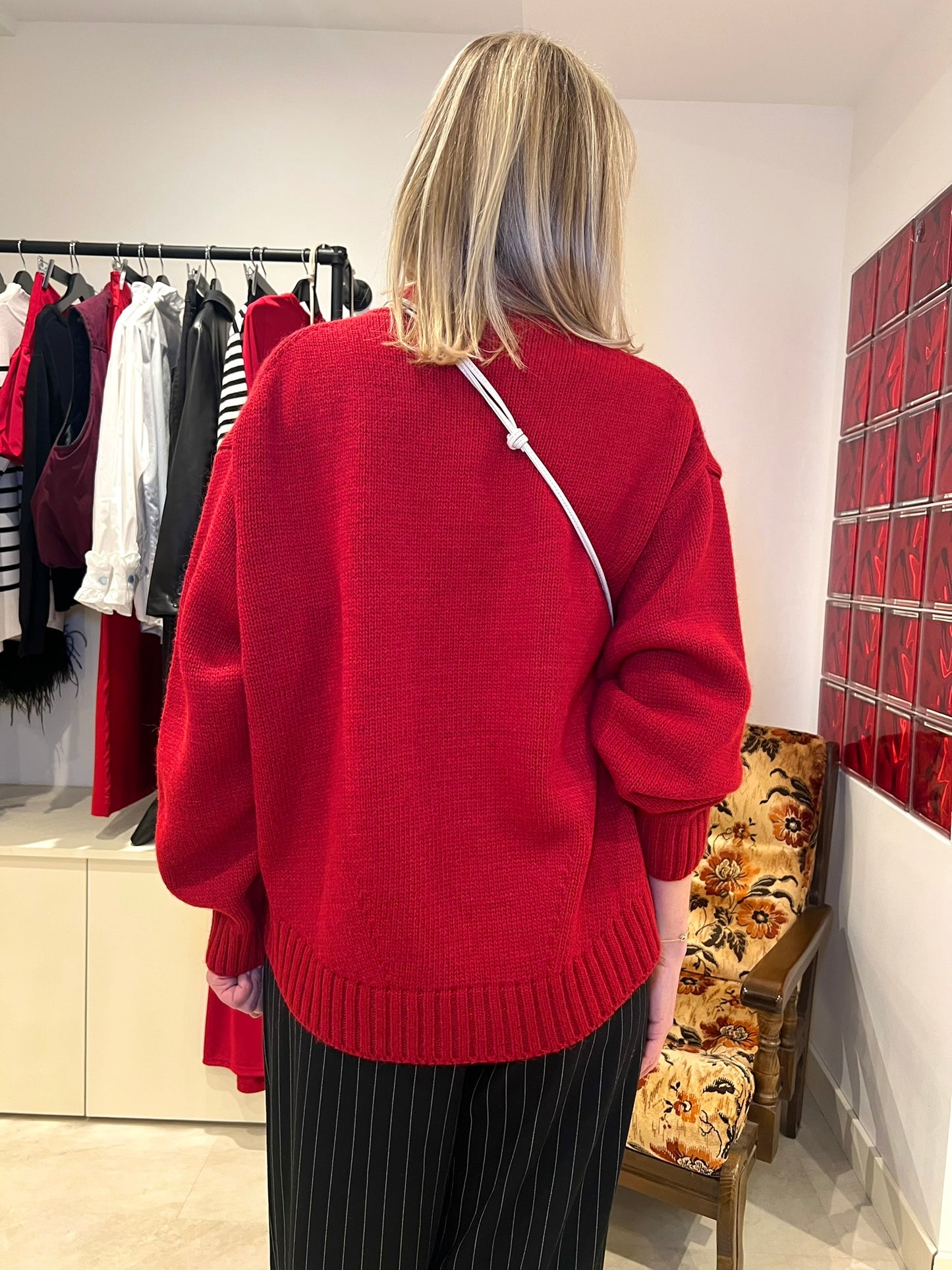 Pull en maille rouge intense