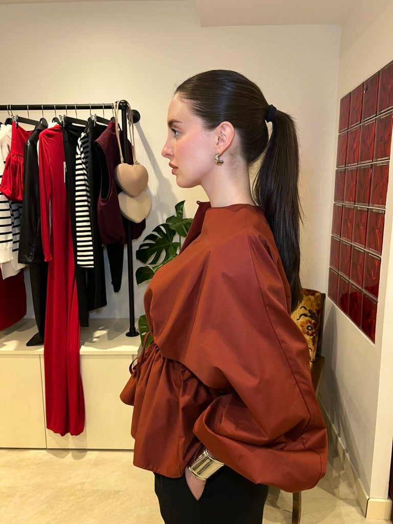 Blouse fluide à lien de serrage