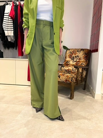 Pantalon à pinces structuré et élégant