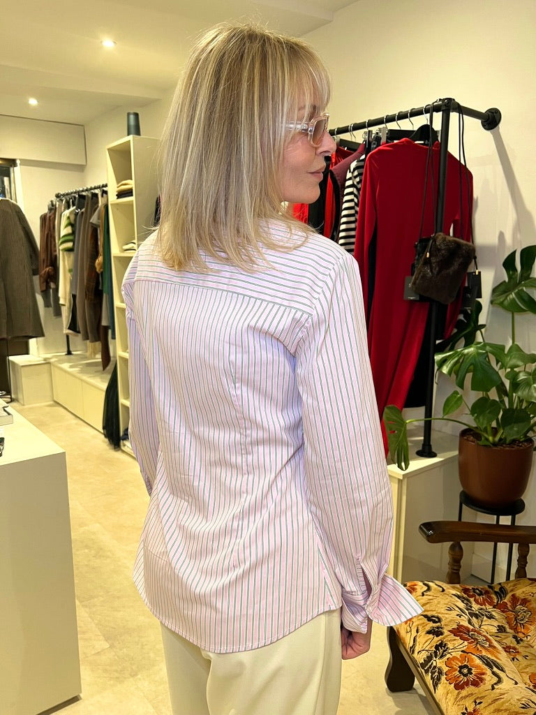 Chemise en coton rayée avec cravate intégrée