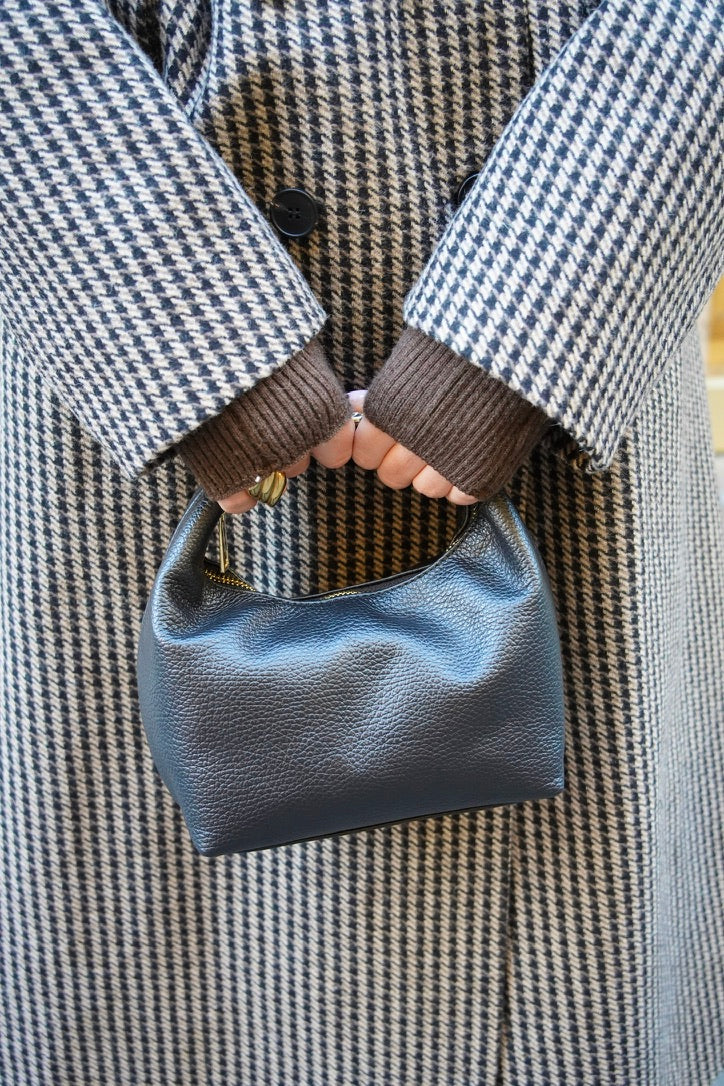 Pochette boule en cuir