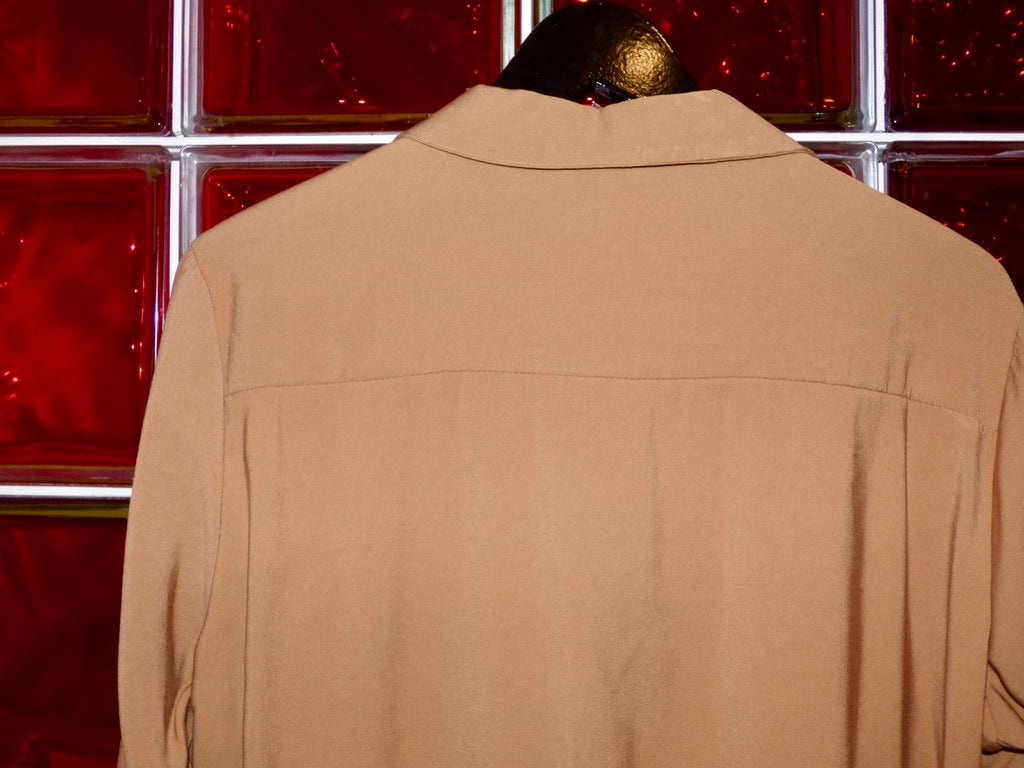 Chemise beige fluide à poches