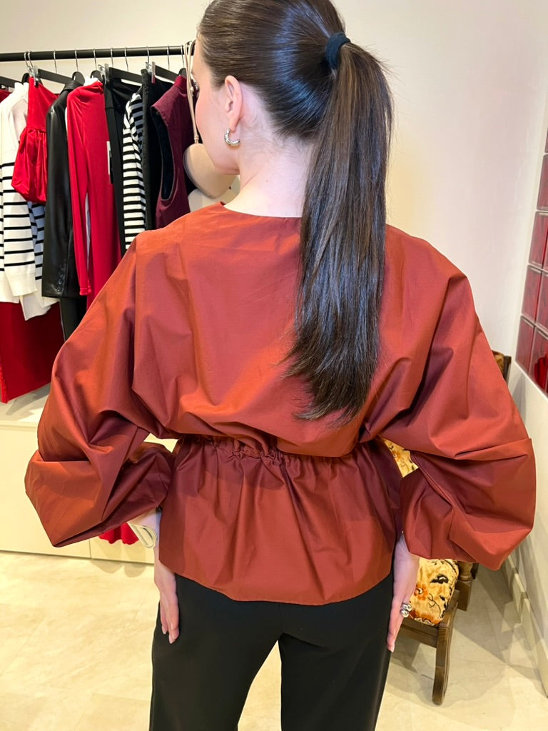 Blouse fluide à lien de serrage