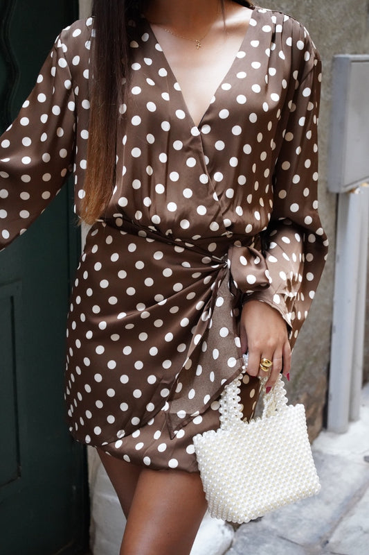 Robe à pois avec nœud