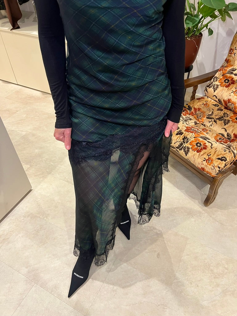 Robe longue à carreaux vert foncé & dentelle