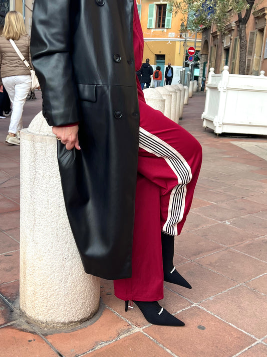 Pantalon de jogging bordeaux à bandes