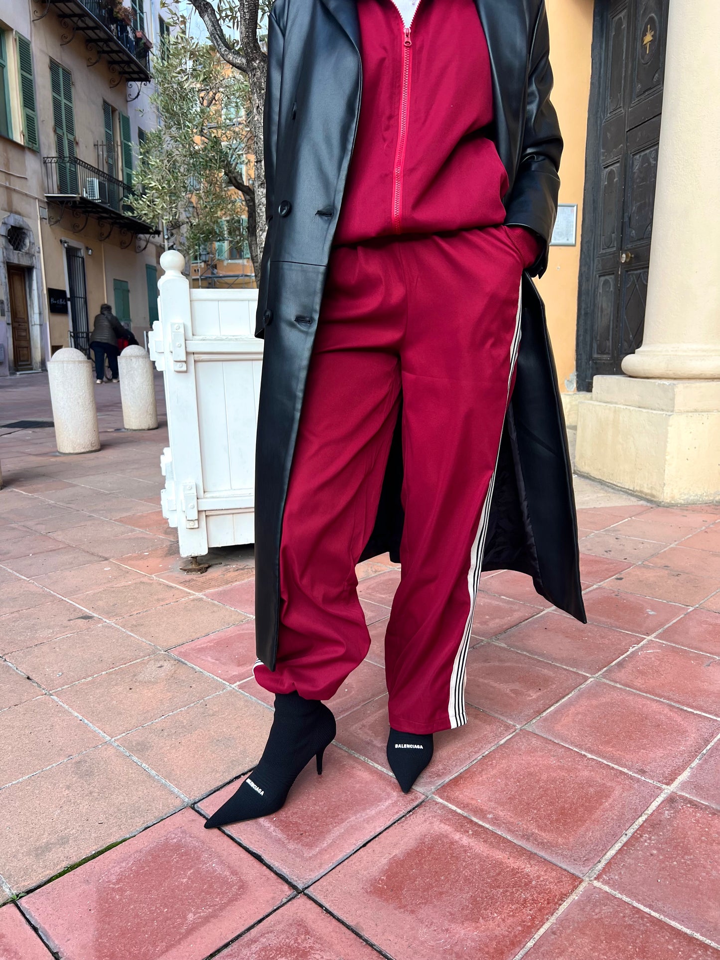 Pantalon de jogging bordeaux à bandes