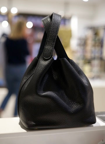 Sac boule en cuir