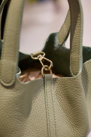 Sac boule en cuir